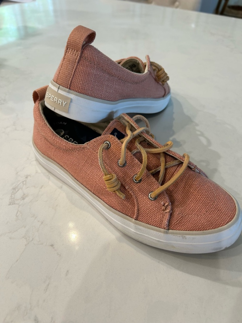 Sperry Women's SeaCycled Crest Vibe Dark Pink Shimmer Sneakers size 7.5